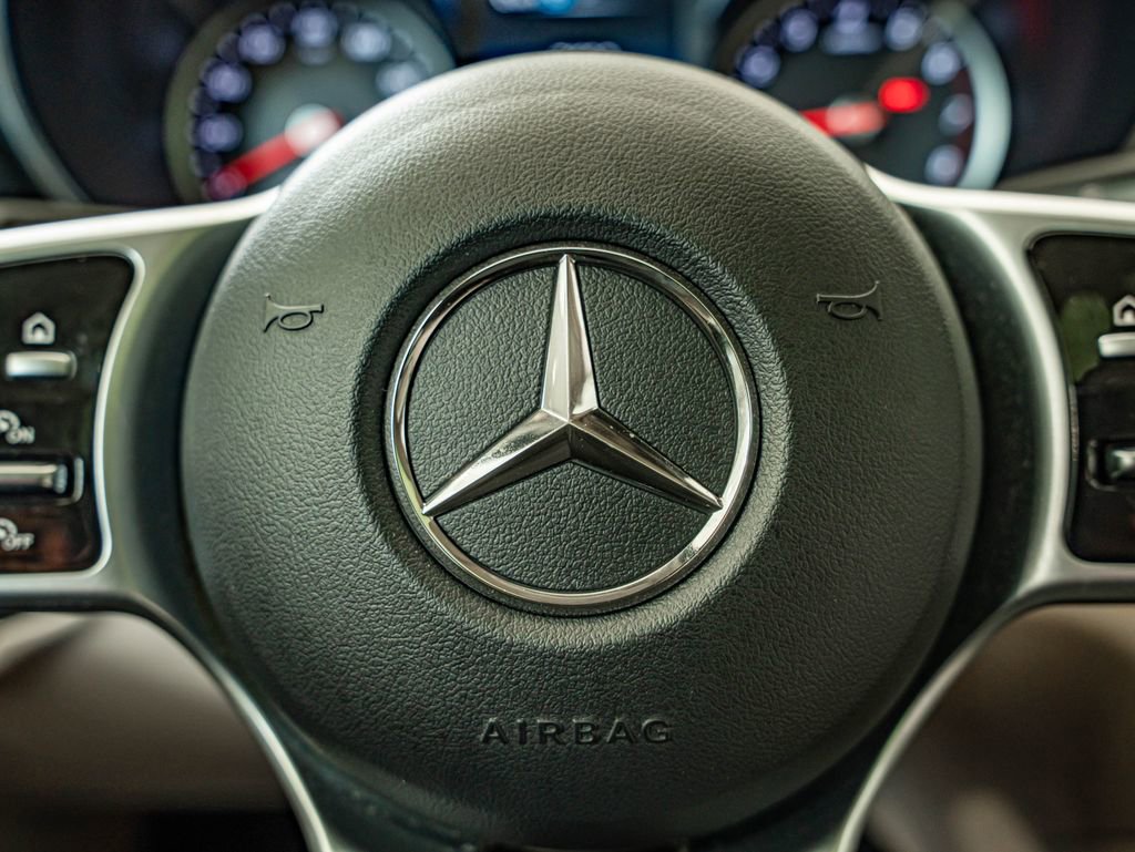 Certified 2022 Mercedes-Benz GLC 300 4MATIC image 21