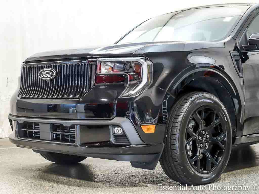 Used 2025 Ford Maverick Lobo AWD/4WD image 3