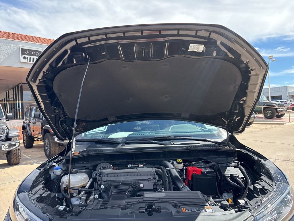 Used 2025 Ford Escape ST-Line Select AWD/4WD image 48