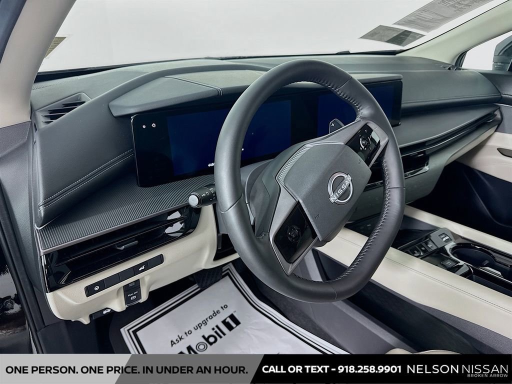 Certified 2025 Nissan Murano SV image 9