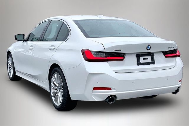 Used 2024 BMW 330i xDrive Sedan w/ Convenience Package image 9