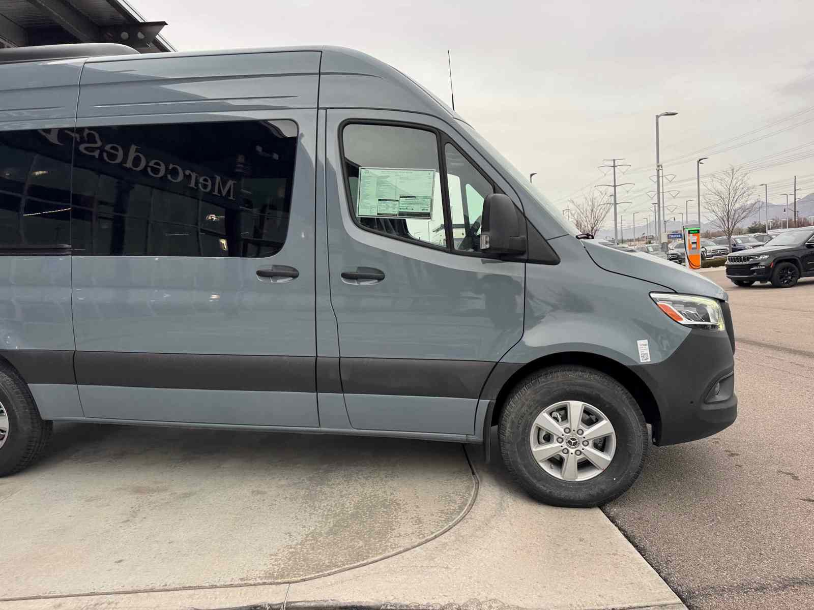 New 2025 Mercedes-Benz Sprinter 2500 image 10