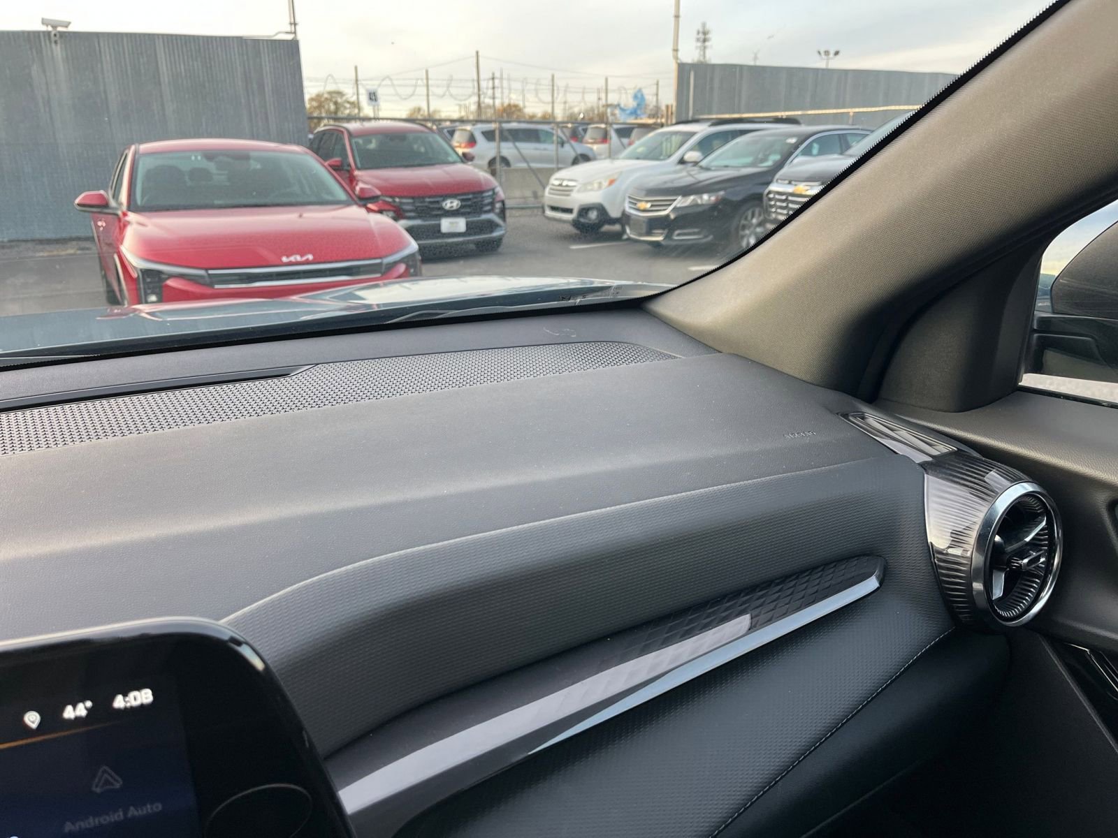 Used 2025 Chevrolet Equinox LT image 34