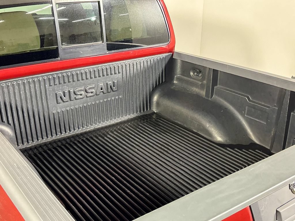 Used 2015 Nissan Frontier SV AWD/4WD image 19