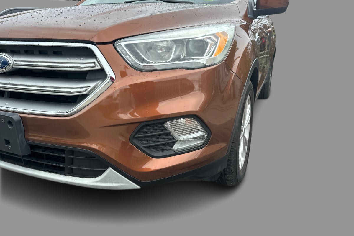 Used 2017 Ford Escape SE w/ Equipment Group 201A AWD/4WD image 35