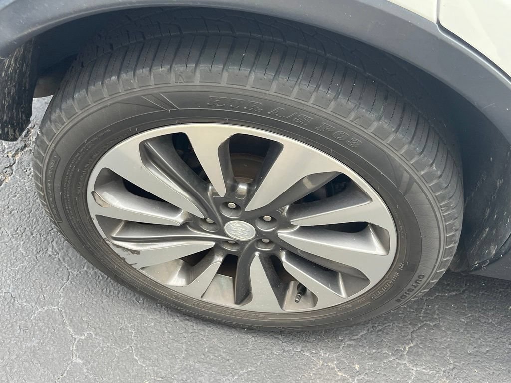 Used 2017 Buick Encore Preferred FWD image 5