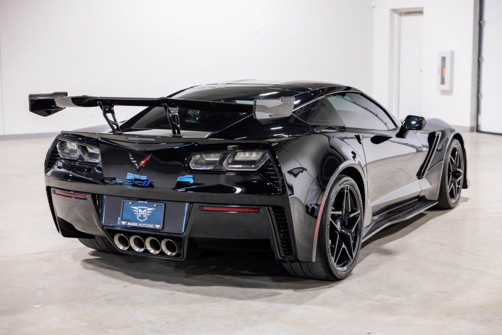 Used 2019 Chevrolet Corvette ZR1 RWD image 9