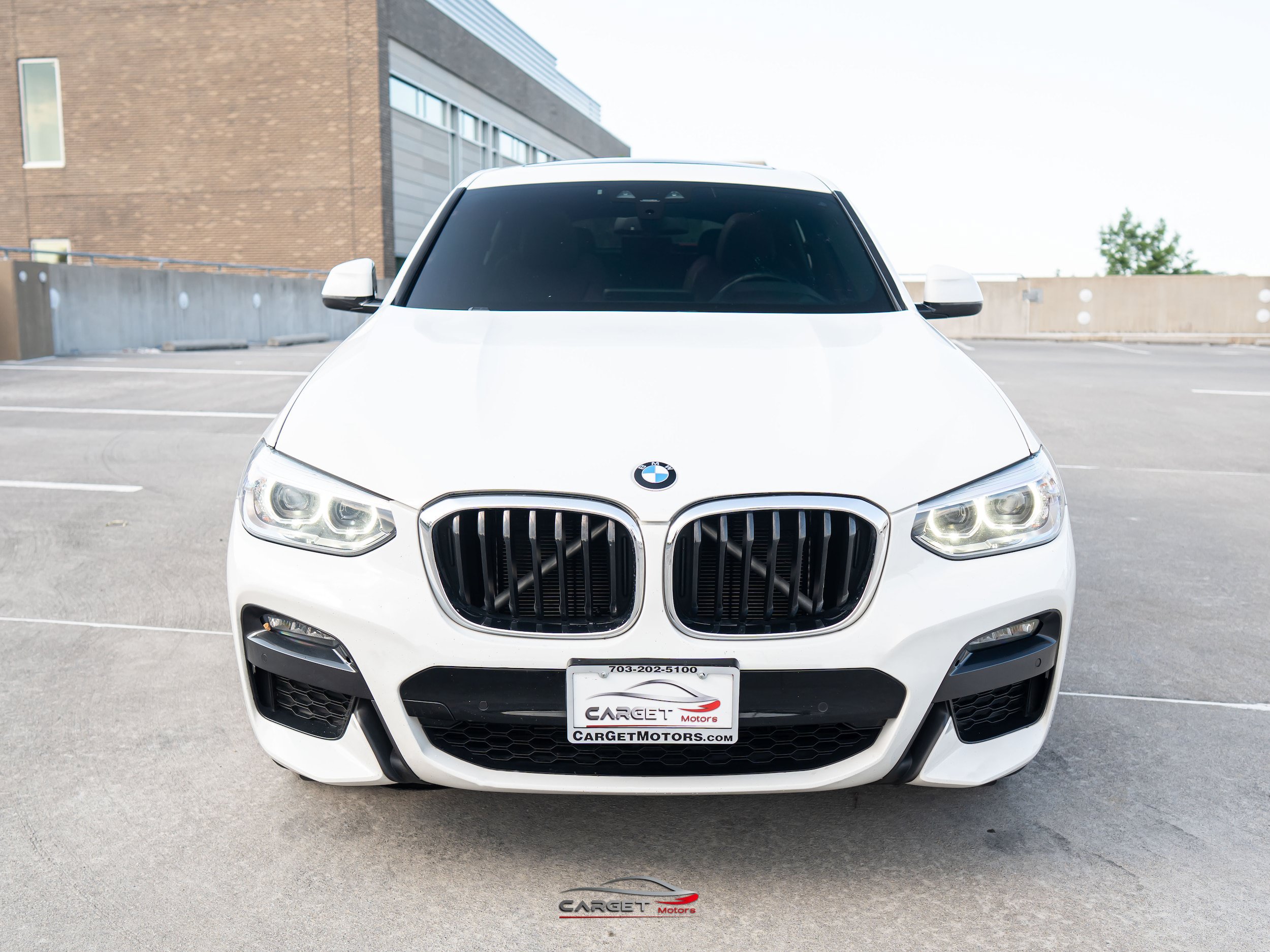 Used 2021 BMW X4 xDrive30i w/ M Sport Package AWD/4WD image 2