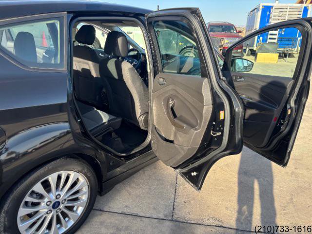 Used 2017 Ford C-MAX SE w/ Cold Weather Package image 28