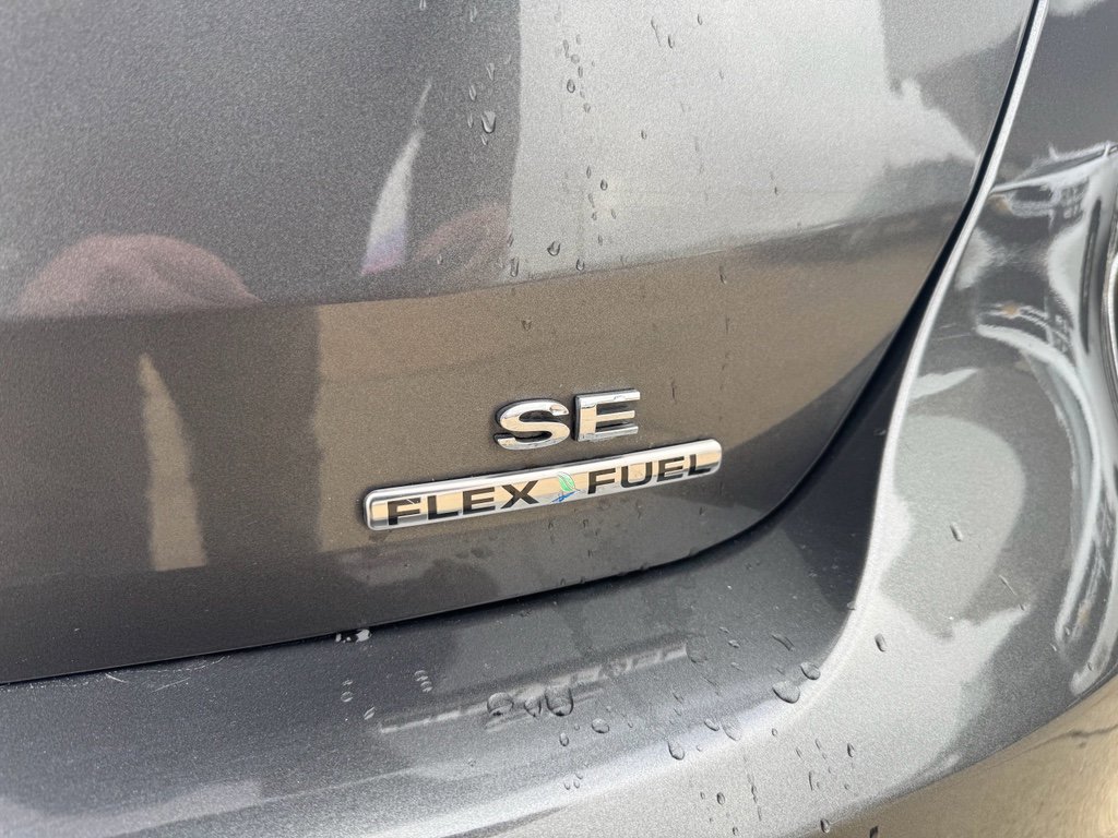 Used 2015 Ford Focus SE image 12