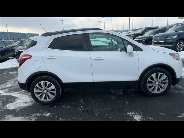 Used 2020 Buick Encore Preferred image 9