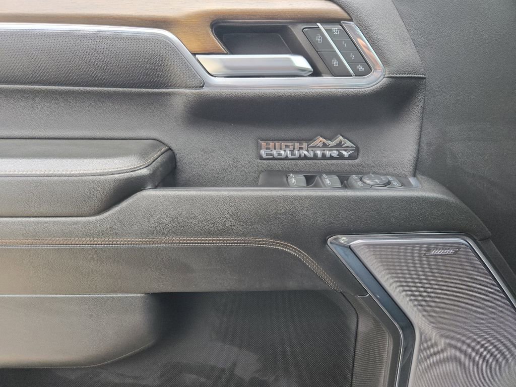 Used 2024 Chevrolet Silverado 1500 High Country w/ High Country Premium Package image 30