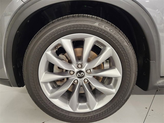 Used 2019 INFINITI QX50 Luxe w/ Navigation Package image 8