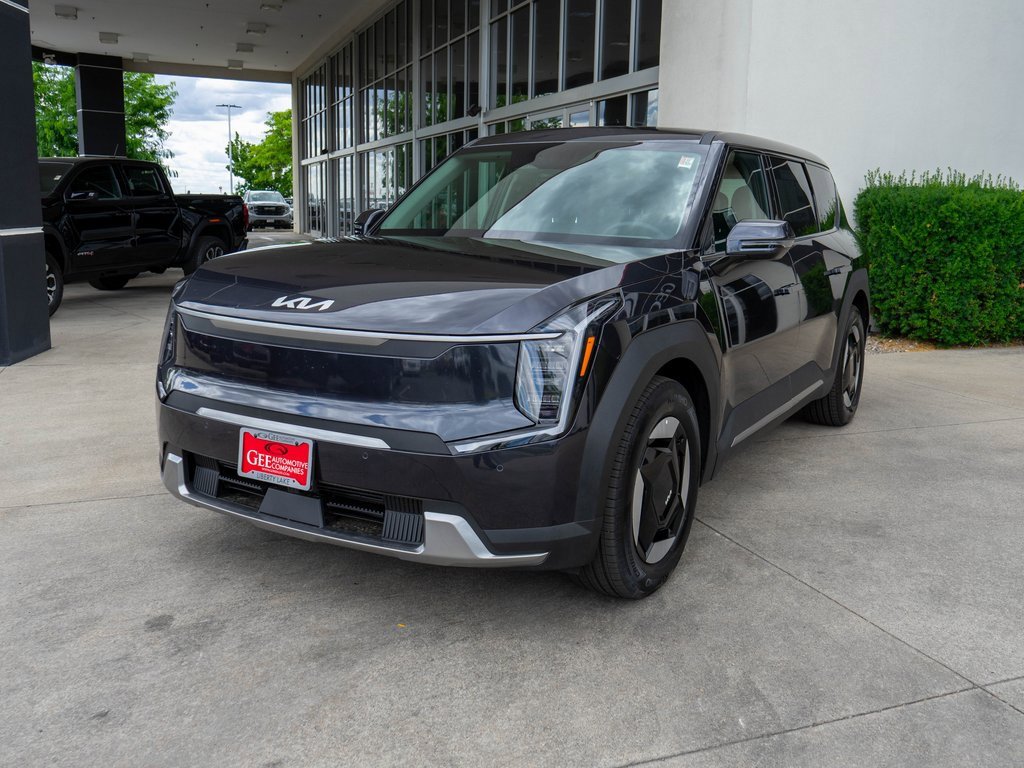 New 2026 Kia EV9 Light image 3