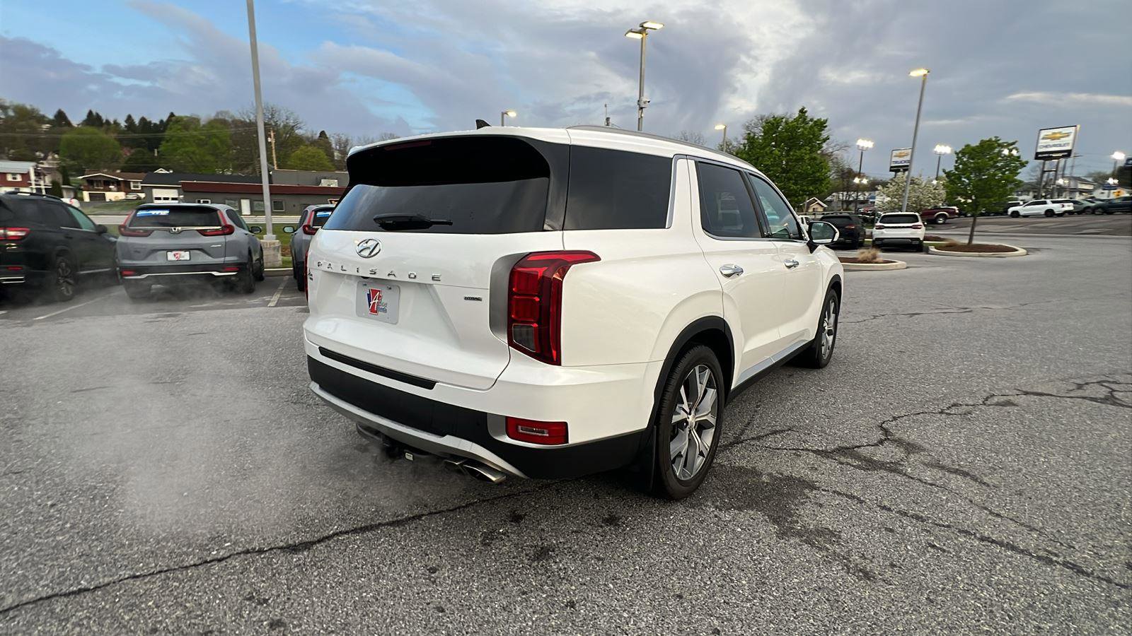 Used 2021 Hyundai Palisade SEL w/ Premium Package image 4