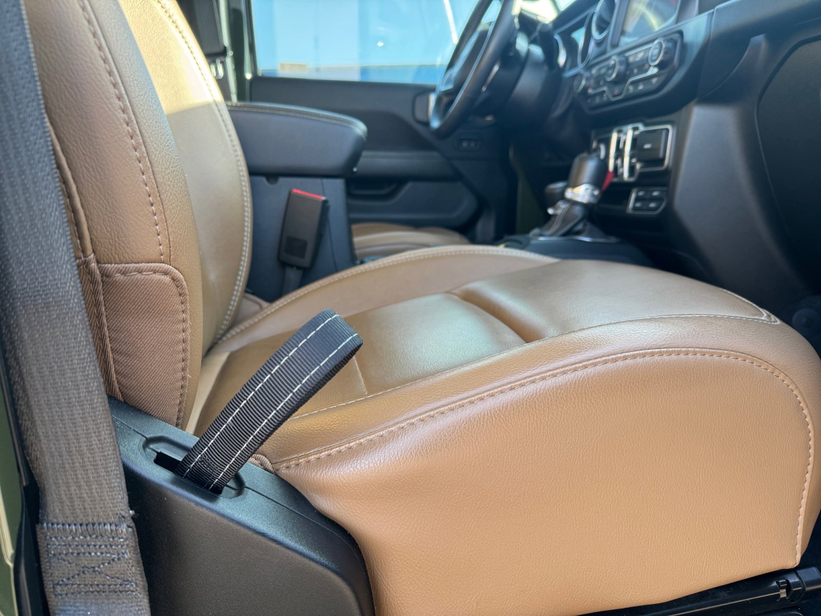 Certified 2021 Jeep Wrangler Unlimited Sahara image 30