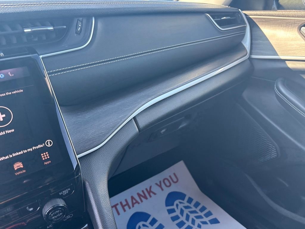 Used 2023 Jeep Grand Cherokee Limited image 26