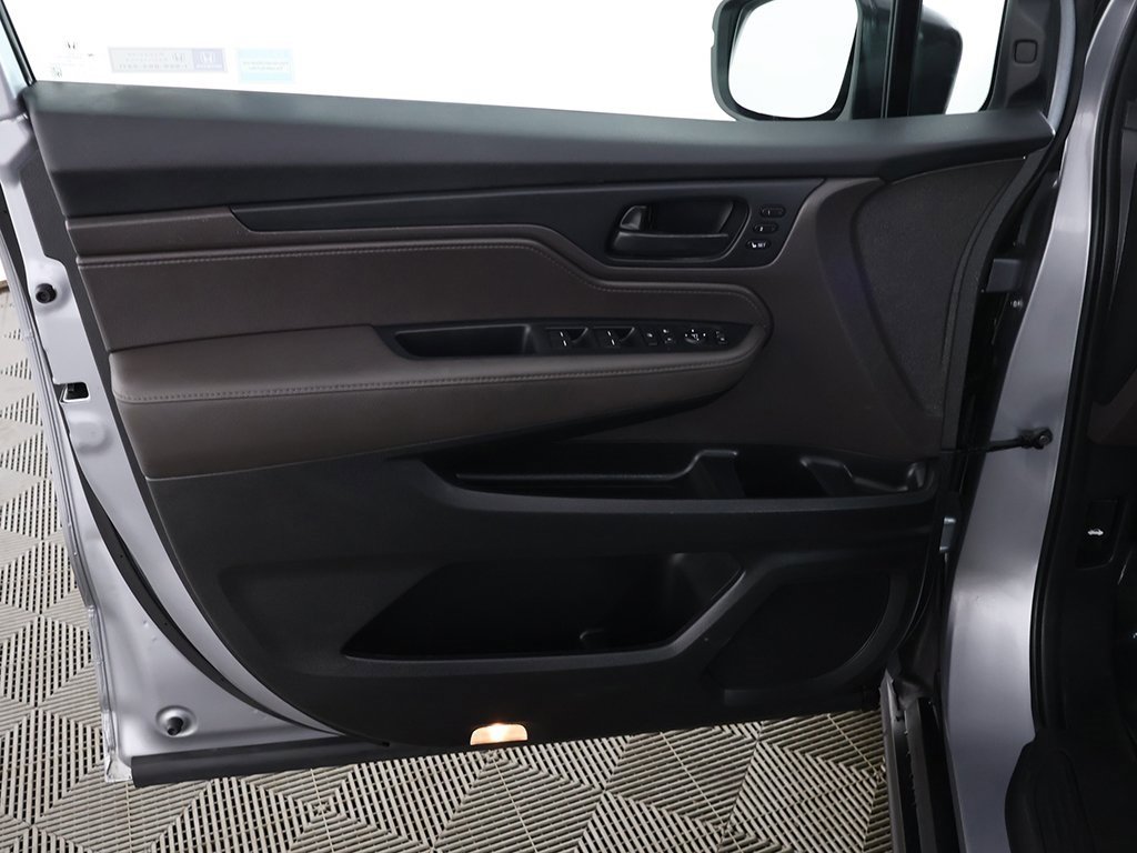 Used 2023 Honda Odyssey EX-L image 24