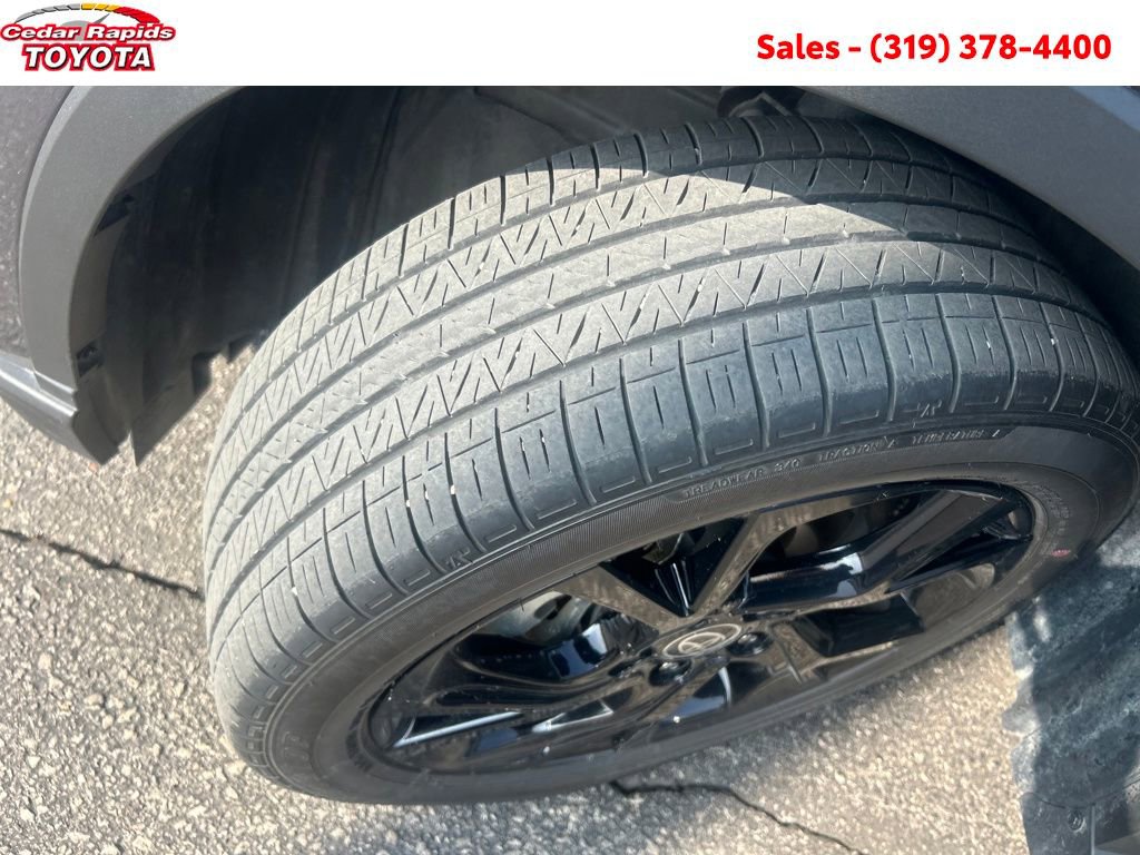 Certified 2022 Toyota C-HR Nightshade image 25