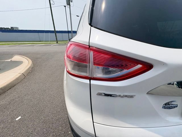 Used 2016 Ford Escape Titanium w/ Equipment Group 301A FWD image 16