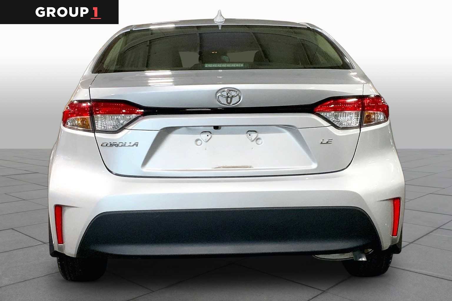 Used 2023 Toyota Corolla LE w/ Carpet Mat Package (TMS) FWD image 5