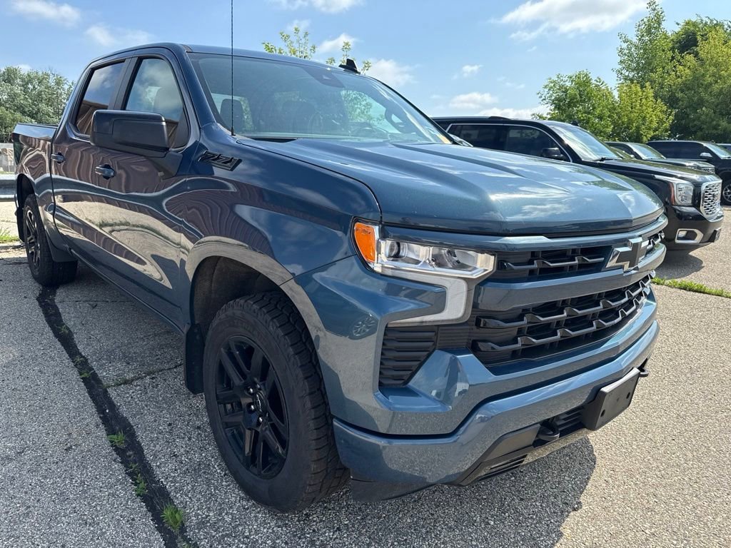 Certified 2024 Chevrolet Silverado 1500 RST w/ Z71 Off-Road Package AWD/4WD image 3