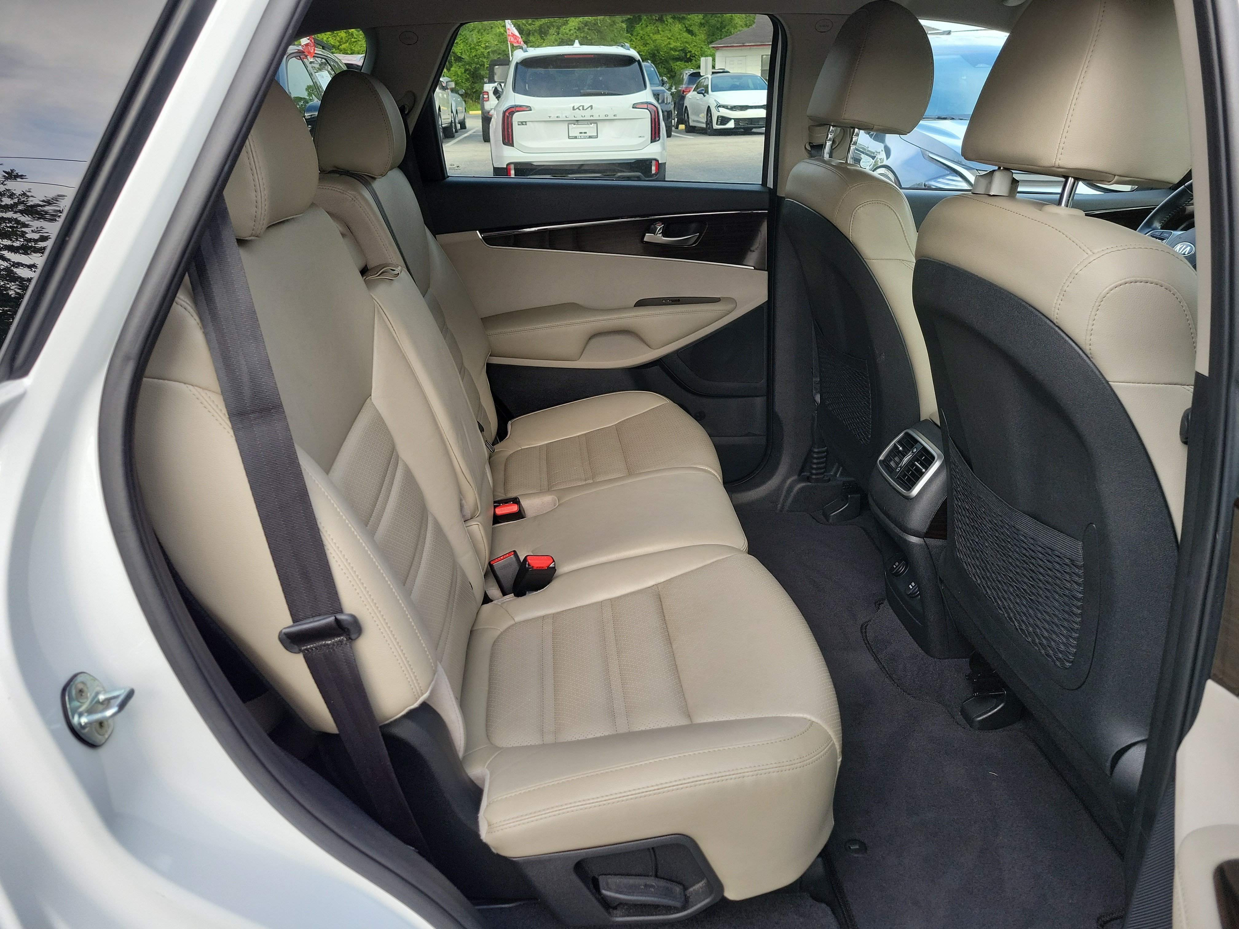 Used 2019 Kia Sorento EX AWD/4WD image 12