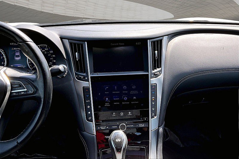 Used 2018 INFINITI Q60 3.0t Luxe image 12