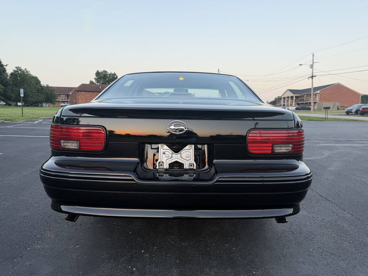 Used 1996 Chevrolet Impala SS RWD image 4