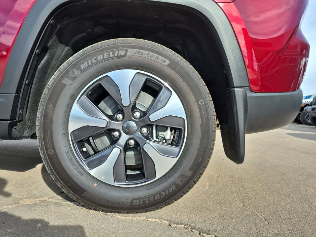 New 2024 Jeep Grand Cherokee Limited 4xe w/ Luxury Tech Group II image 13