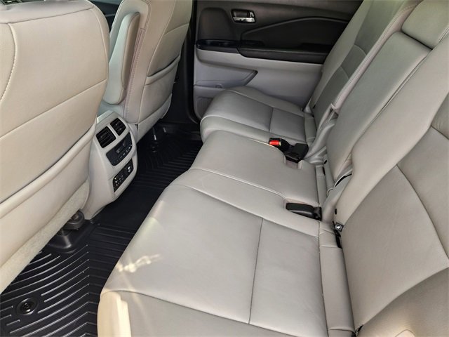 Used 2016 Honda Pilot Touring image 31