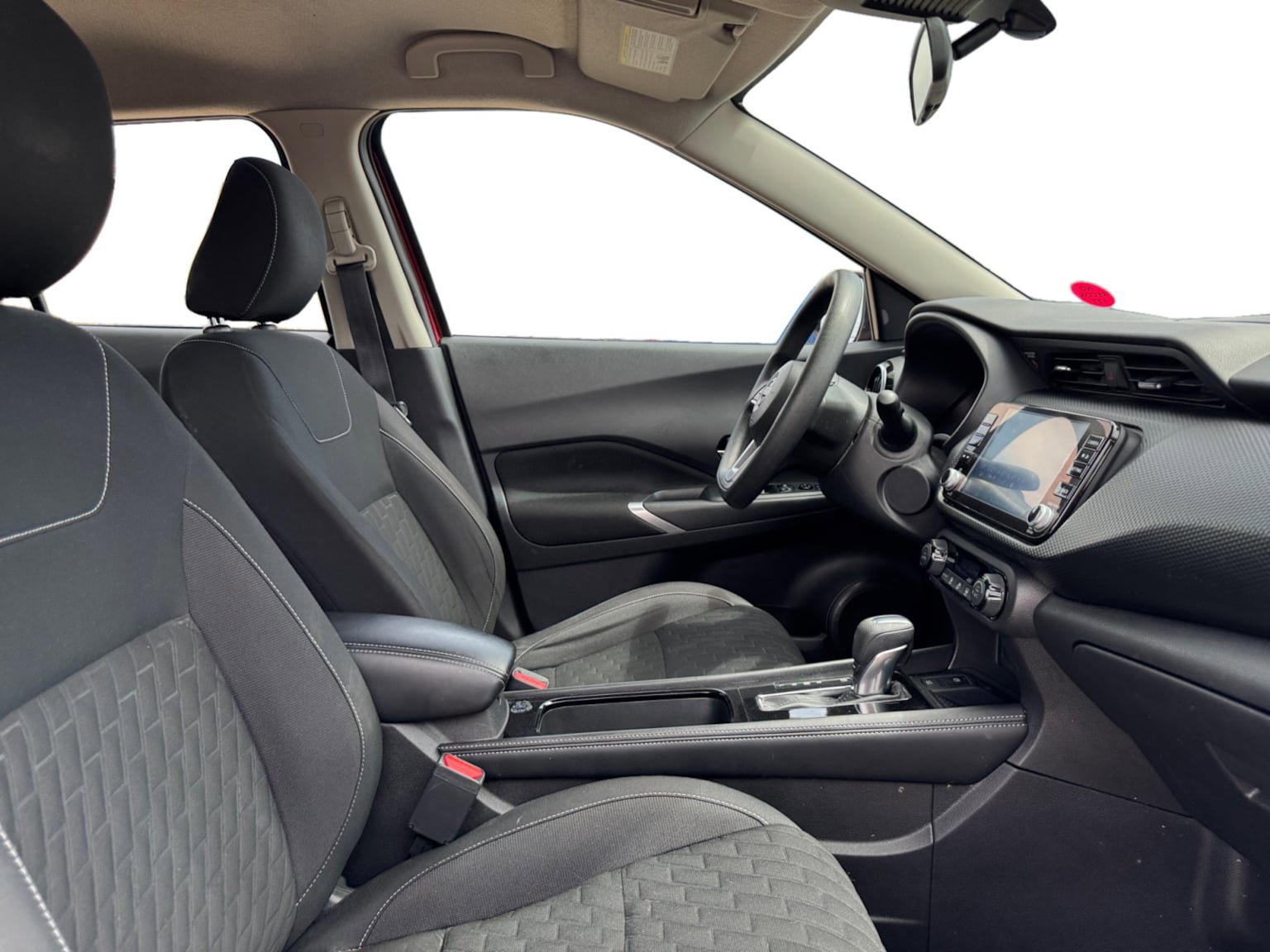 Used 2022 Nissan Kicks SV FWD image 17