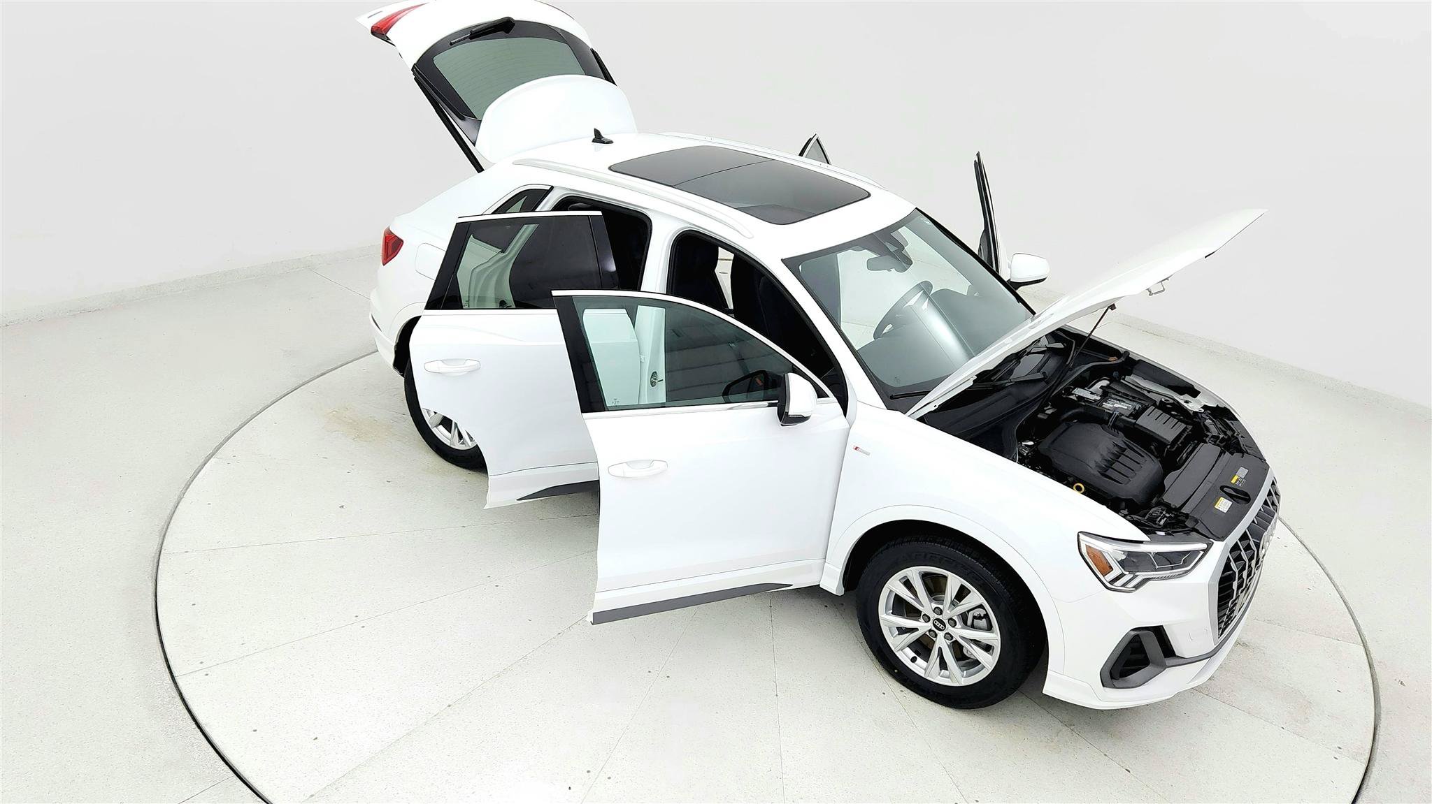 Used 2025 Audi Q3 2.0T Premium AWD/4WD image 24