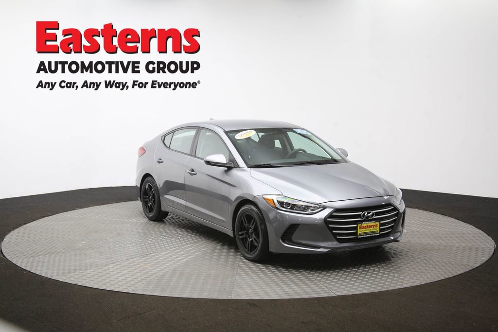 Used 2017 Hyundai Elantra SE w/ Cargo Package image 46