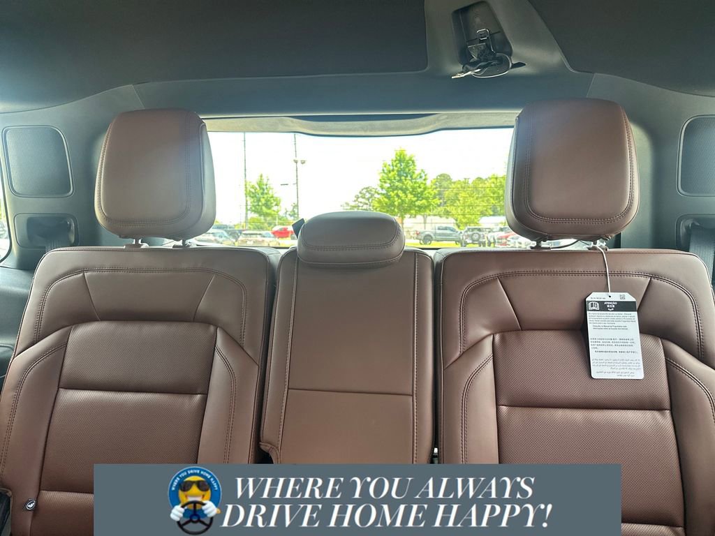 New 2025 Lincoln Navigator Reserve image 23