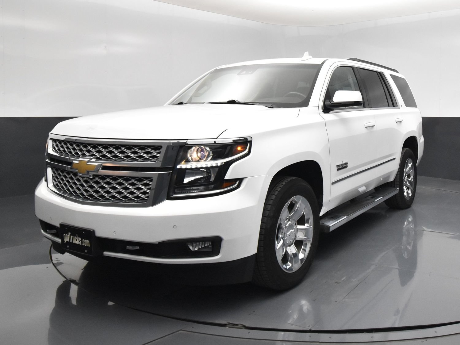 Used 2016 Chevrolet Tahoe LT w/ LT Signature Package RWD image 2