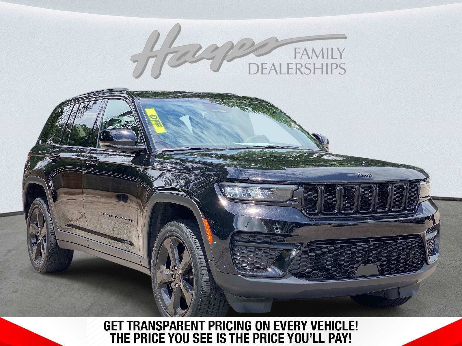 Used 2024 Jeep Grand Cherokee Altitude AWD/4WD image 1