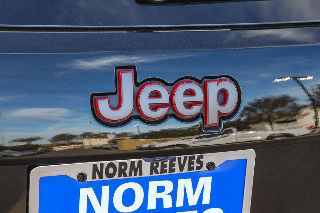 Used 2019 Jeep Grand Cherokee Trailhawk w/ Trailhawk Luxury Group image 12