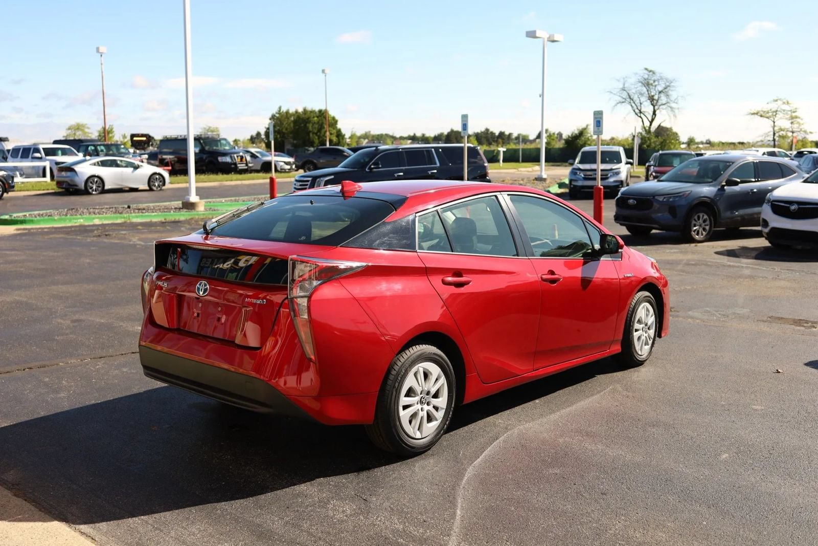 Used 2016 Toyota Prius Two FWD image 5