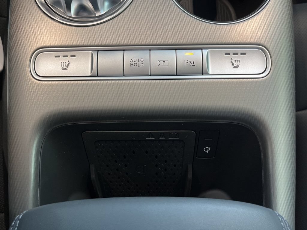 New 2024 Genesis GV60 RWD image 25