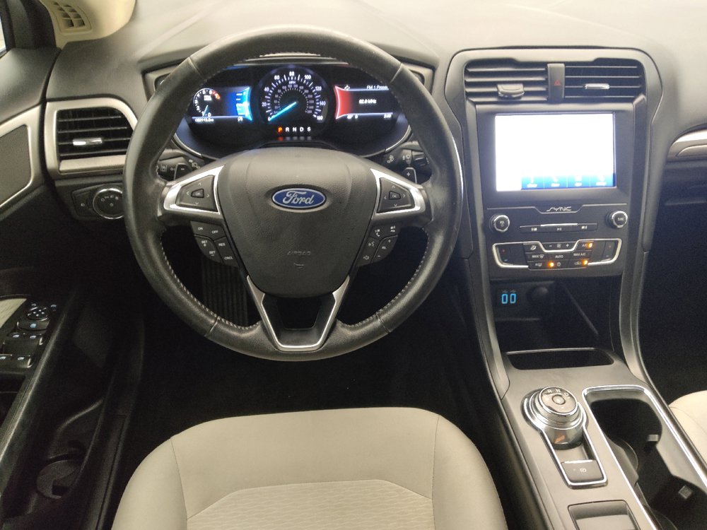 Used 2019 Ford Fusion SE w/ Equipment Group 151A FWD image 22