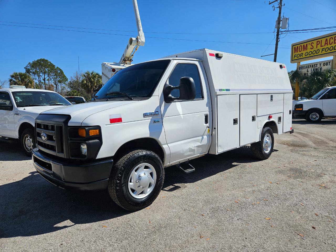 Used 2012 Ford E-350 and Econoline 350 Super Duty w/ PWR Locks & Windows Group image 2