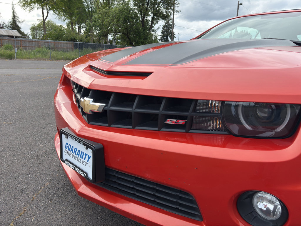 Used 2012 Chevrolet Camaro SS w/ RS Package RWD image 5
