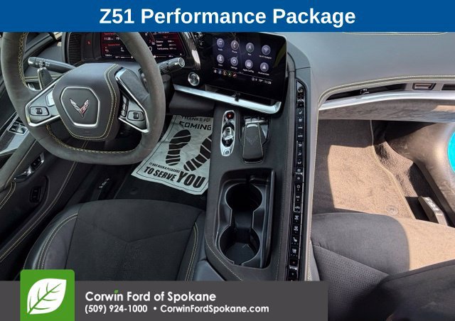 Used 2022 Chevrolet Corvette Stingray Premium Cpe w/ Z51 Performance Package RWD image 3