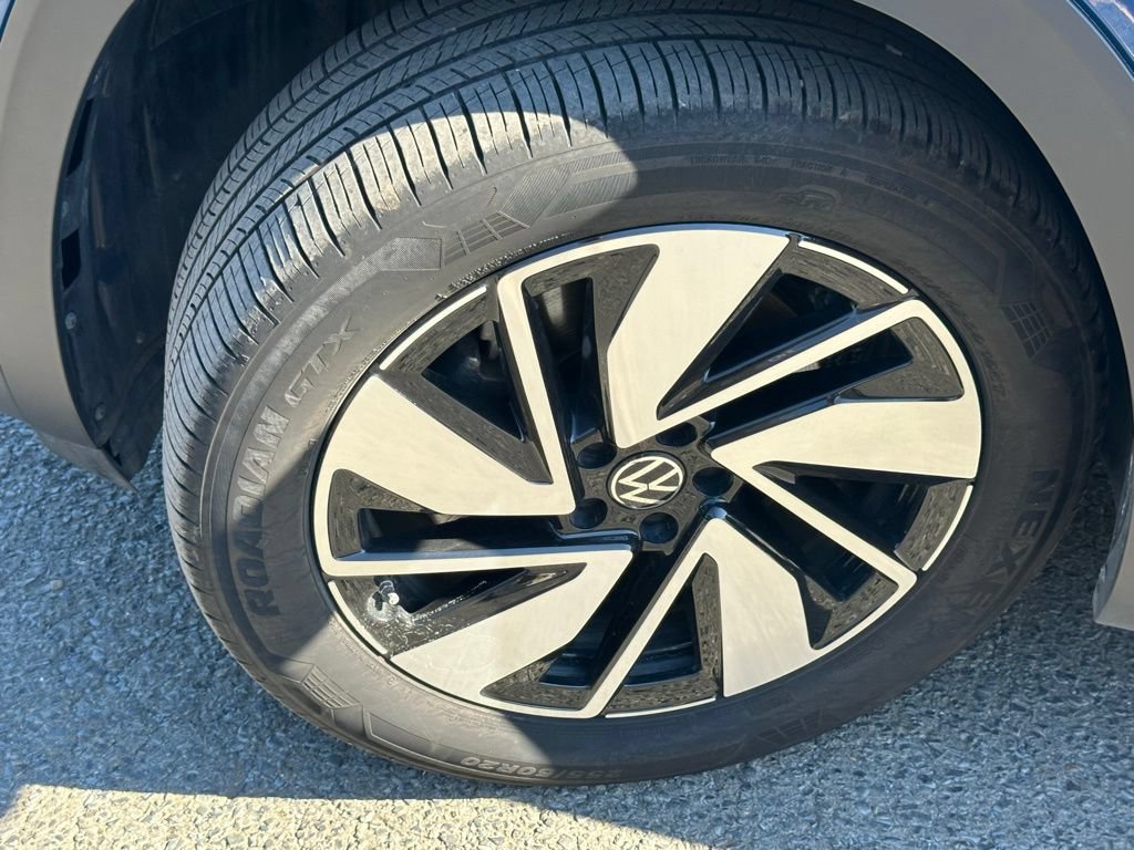 Used 2026 Volkswagen Atlas SE FWD image 37