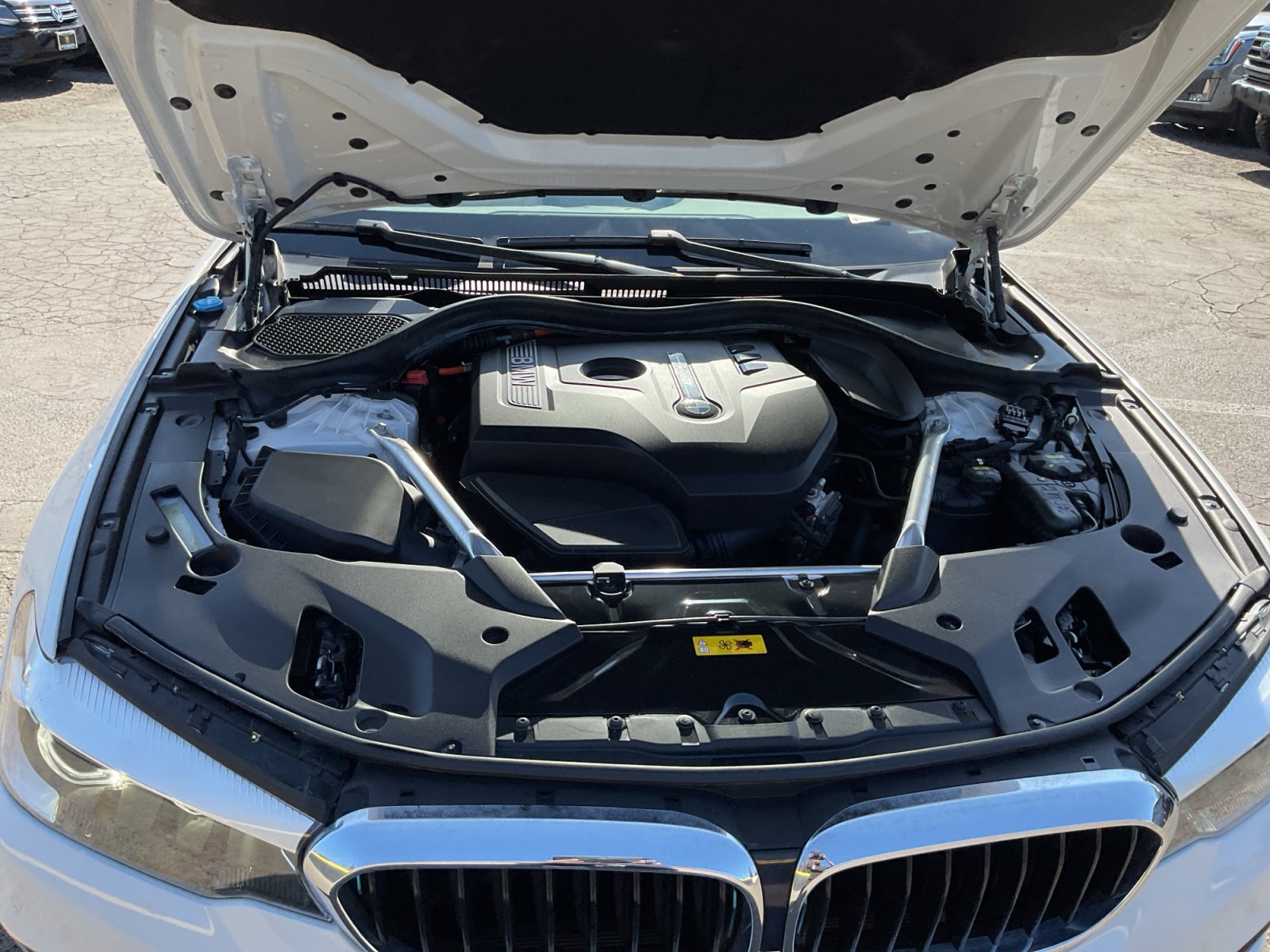Used 2019 BMW 530e w/ Convenience Package RWD image 20