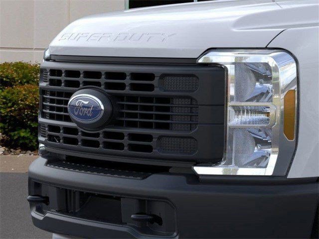 Certified 2023 Ford F250 XL RWD image 18