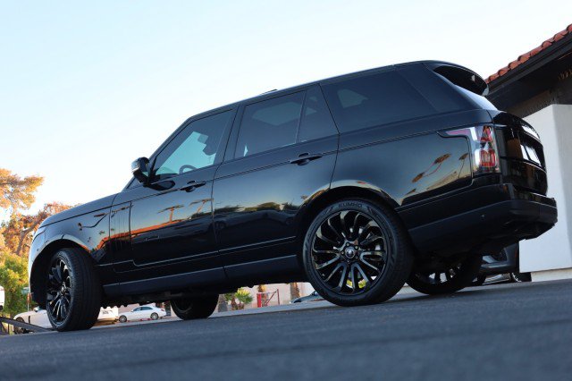 Used 2021 Land Rover Range Rover P525 Westminster Edition AWD/4WD image 16