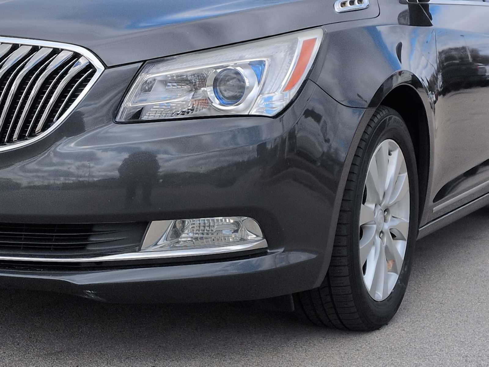 Used 2016 Buick LaCrosse FWD image 11