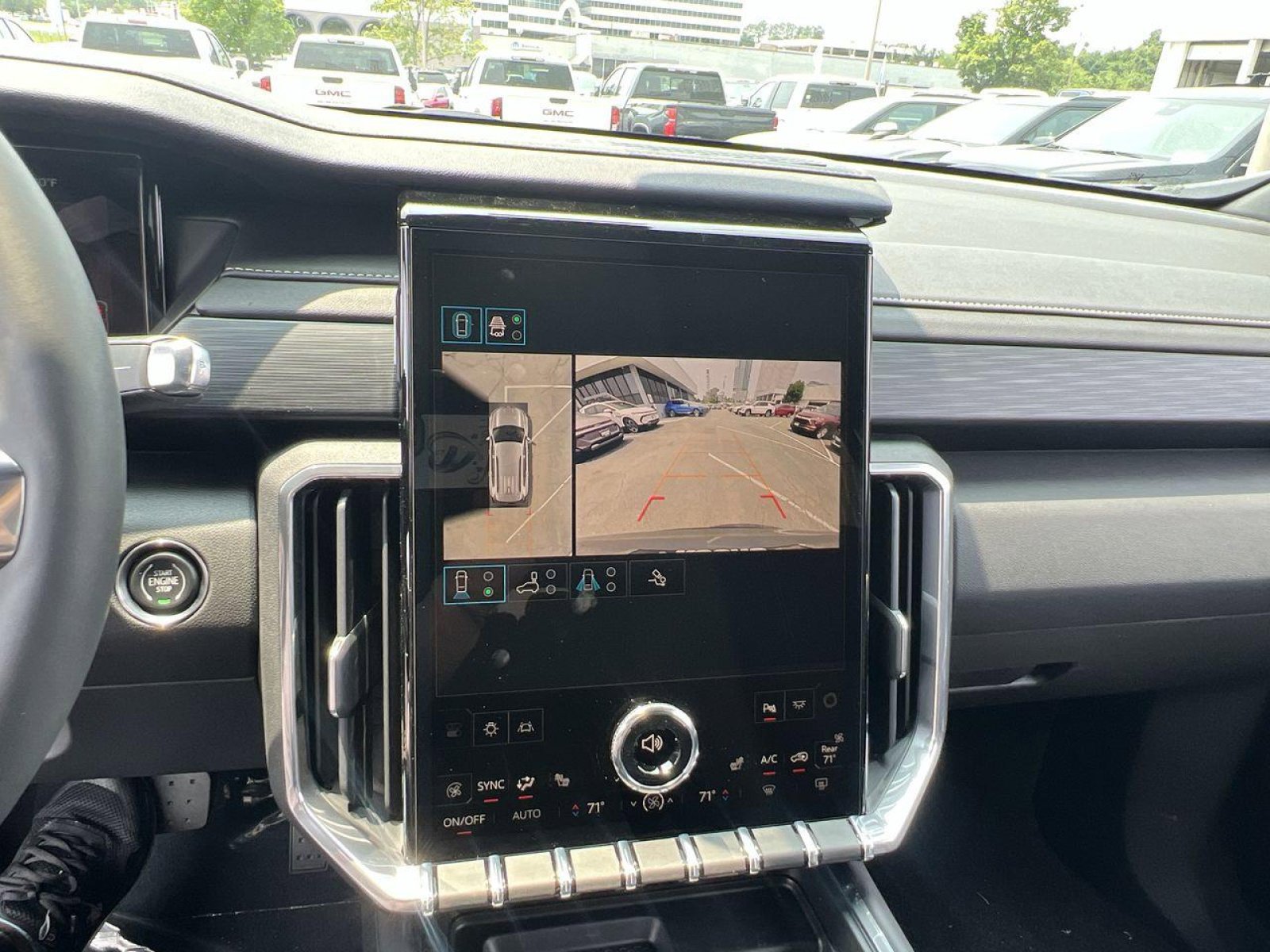 New 2025 GMC Acadia Elevation image 16